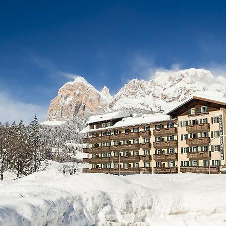 Hotel Villa Argentina Cortina d'Ampezzo Exterior photo