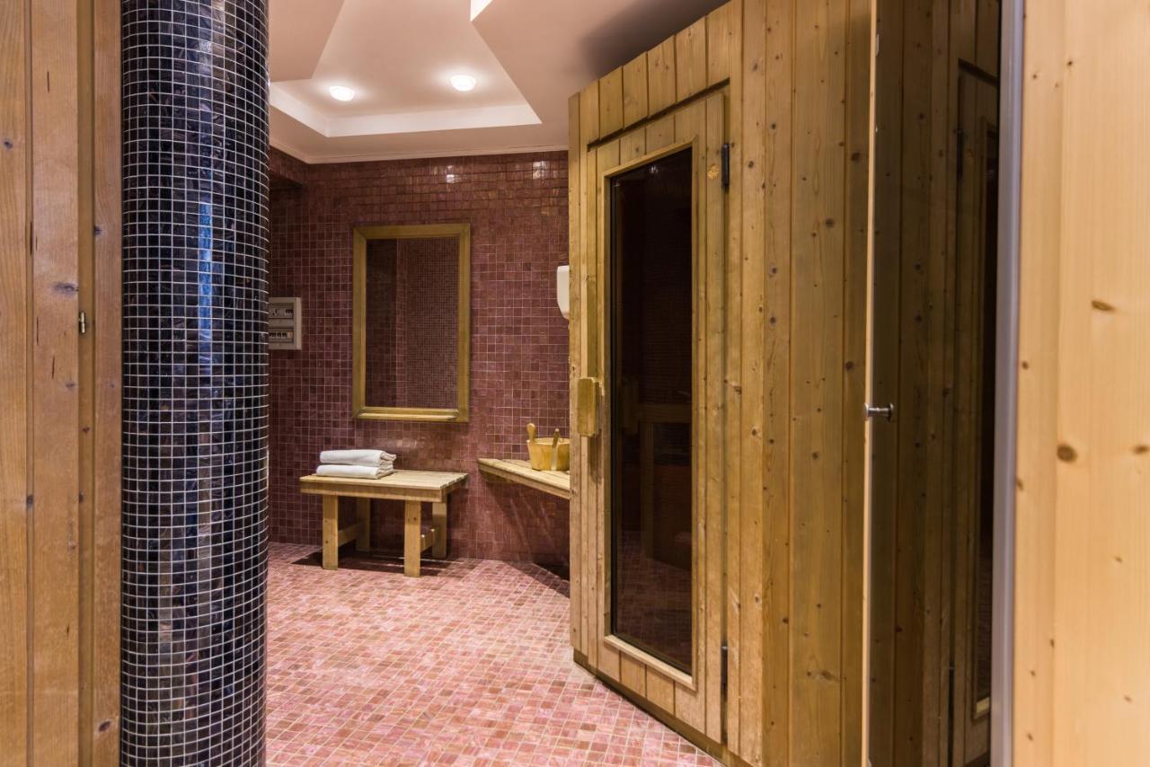 Hotel Villa Argentina Cortina d'Ampezzo Exterior photo